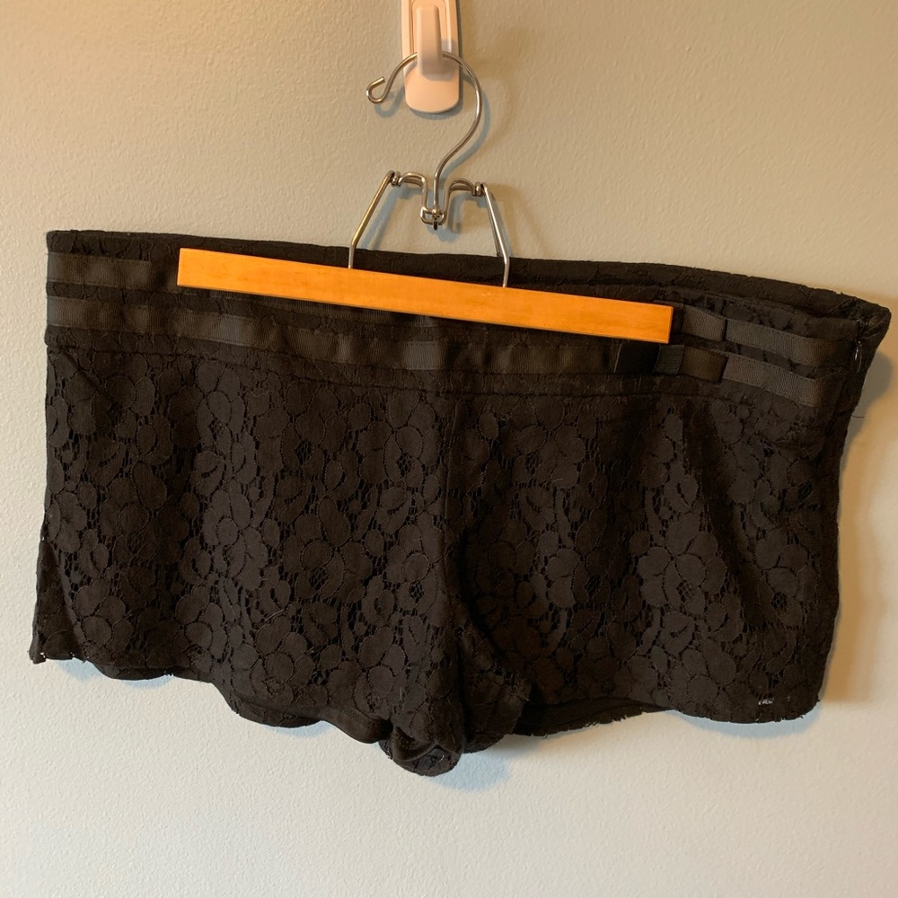 Y2K wet seal lace shorts lightweight summer